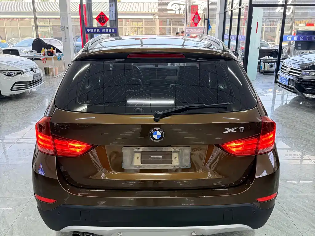 BMW X1 2014 — фото 11