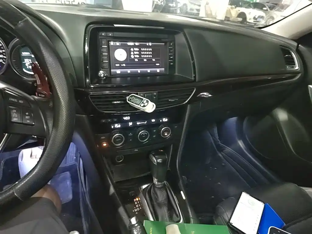 Mazda Atenza 2015 — фото 13
