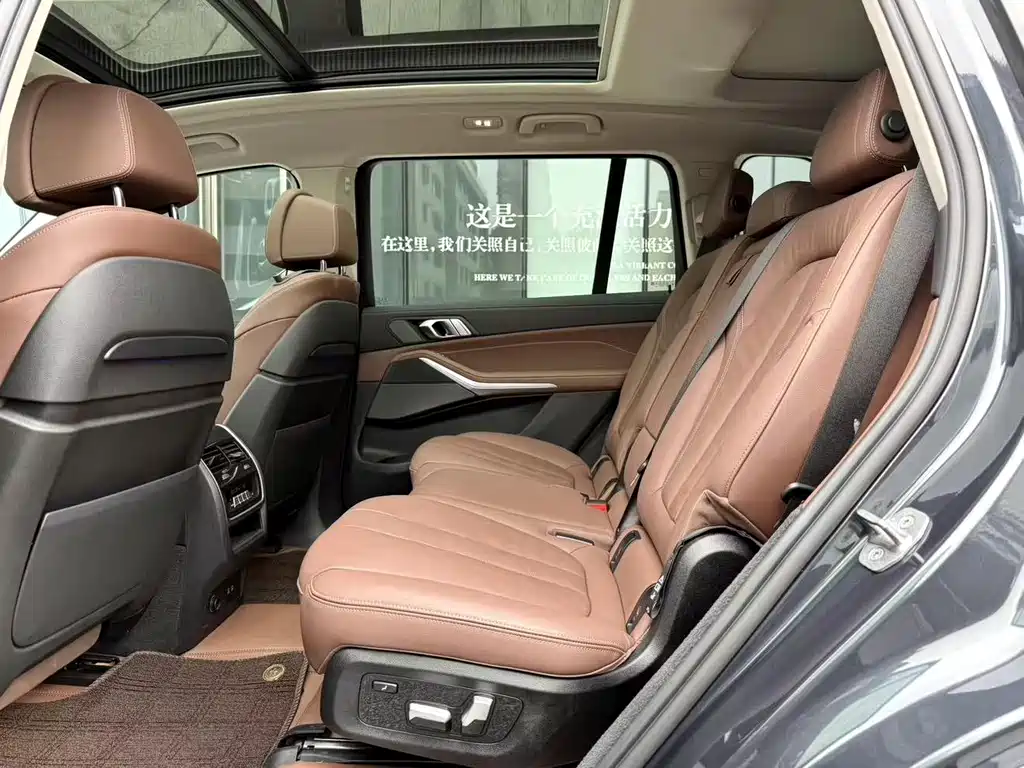BMW X7 2022 — фото 11