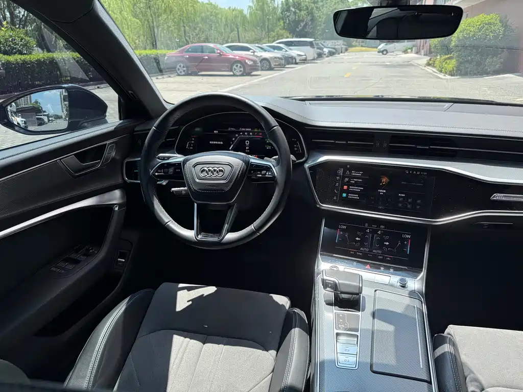 Audi A6L 2023