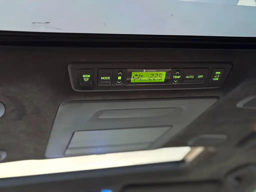 Toyota Alphard 2012 — фото 14