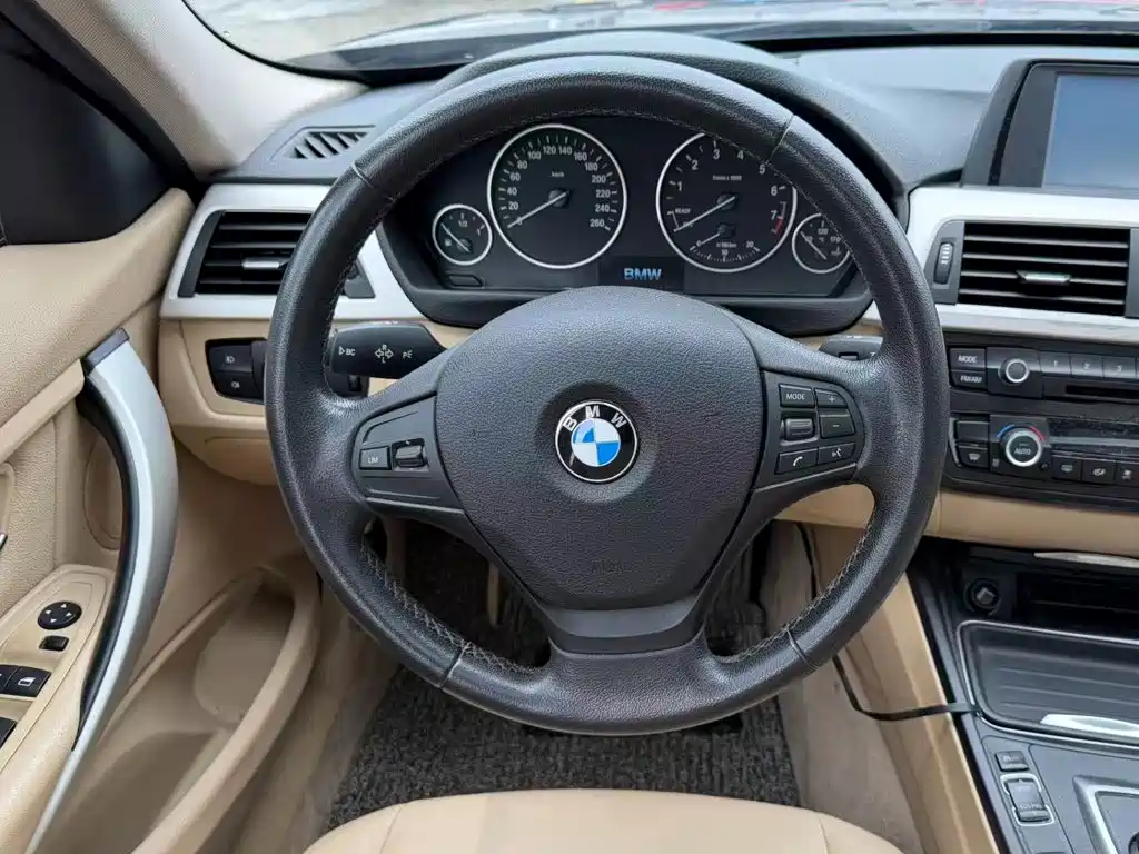 BMW 3 Series 2014 — фото 8