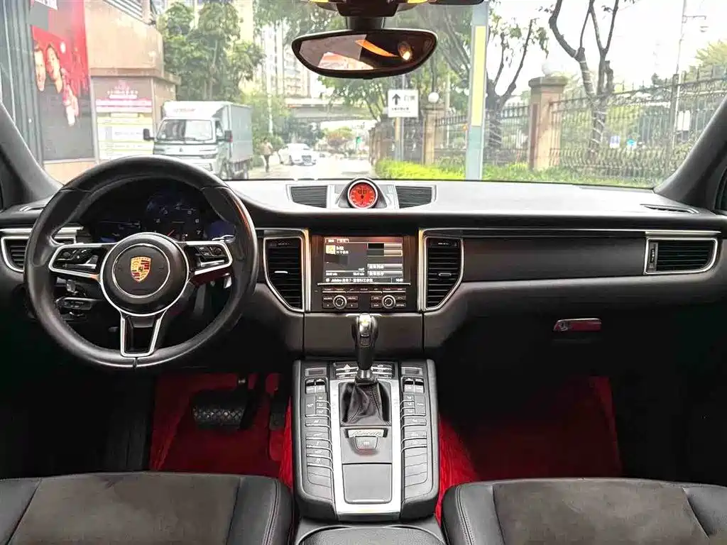 Porsche Macan 2015 — фото 8