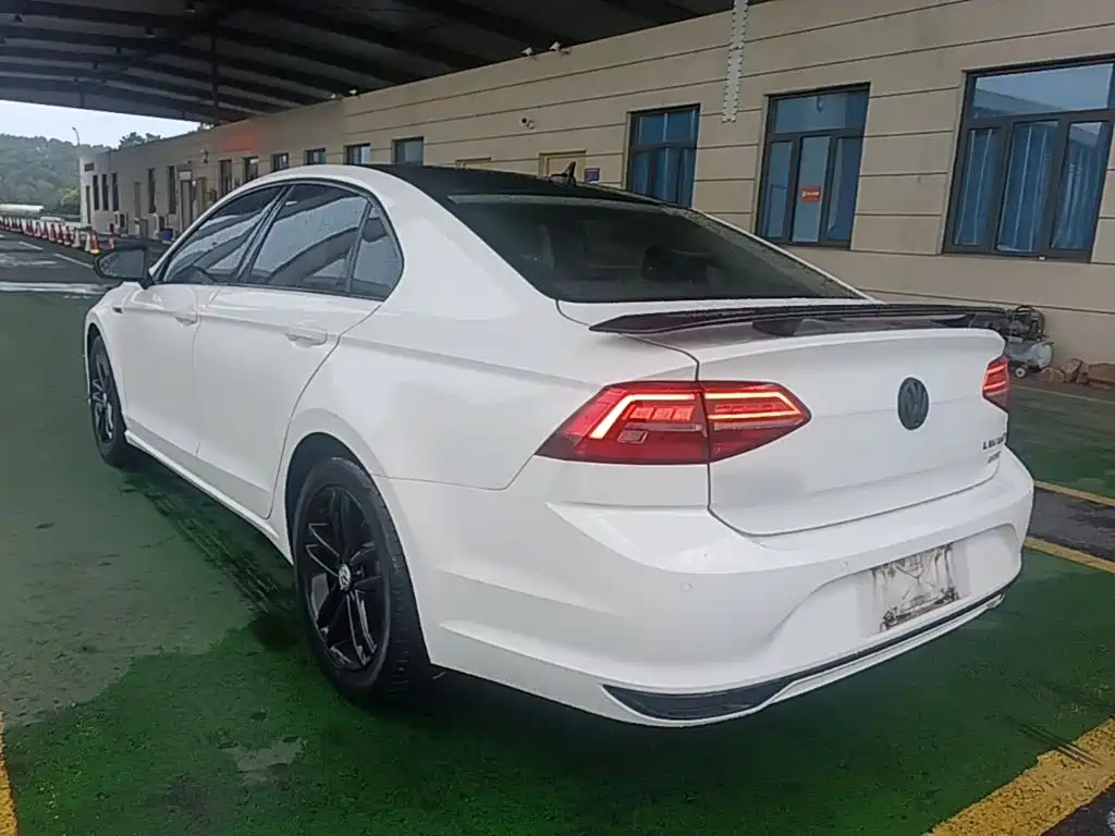 Volkswagen Lamando 2021