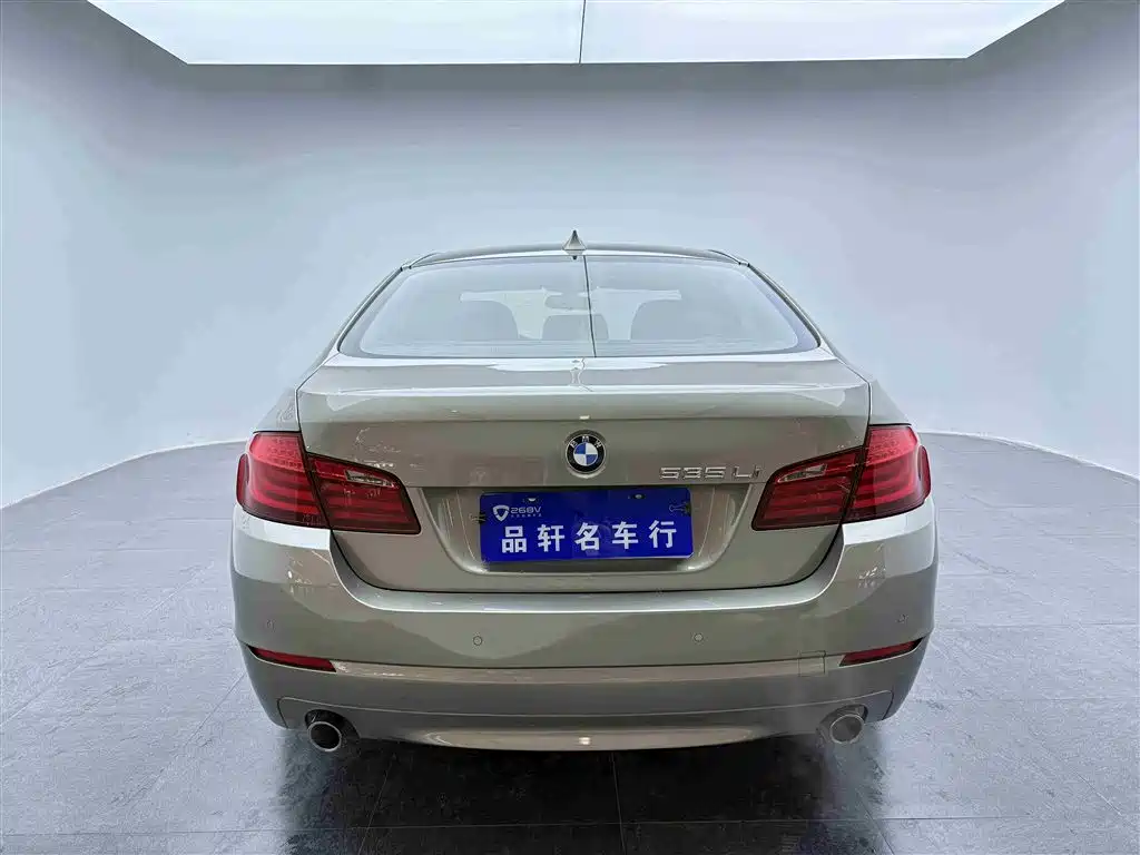 BMW 5 Series 2010 — фото 5