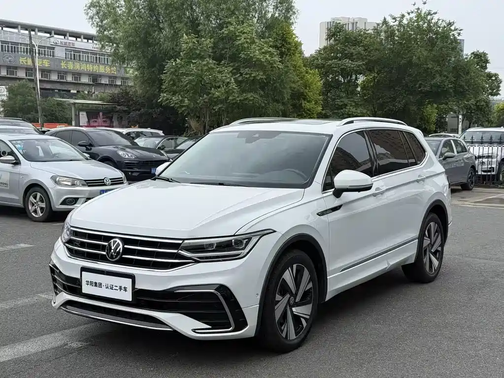 Volkswagen Tiguan L 2023