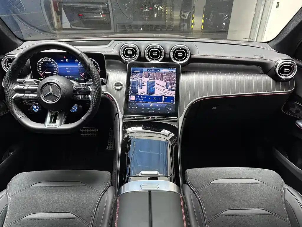 Mercedes-Benz GLC AMG 2025 — фото 9