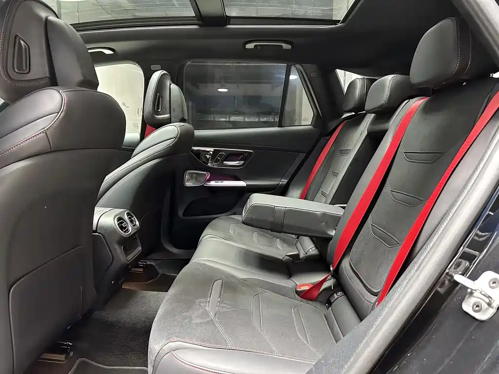 Mercedes-Benz GLC AMG 2025 — фото 16