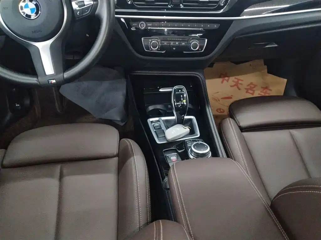 BMW 1 Series 2021 — фото 14