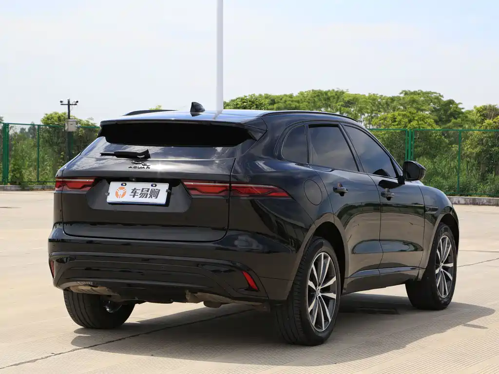 Jaguar F-PACE 2024 — фото 19