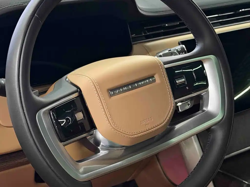 Land Rover Range Rover 2023 — фото 10