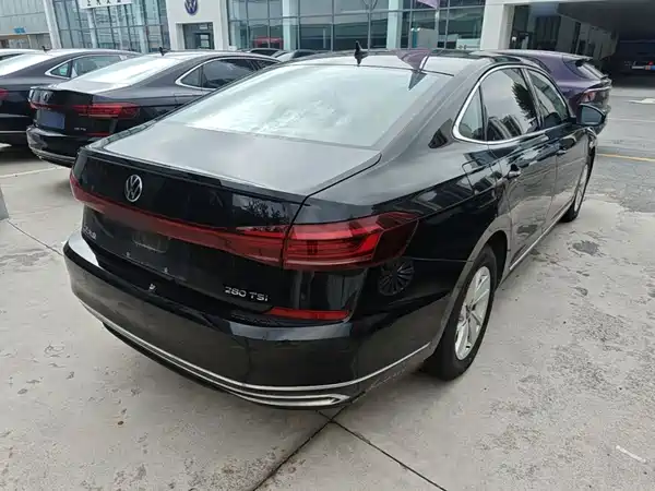 Volkswagen Passat 2024