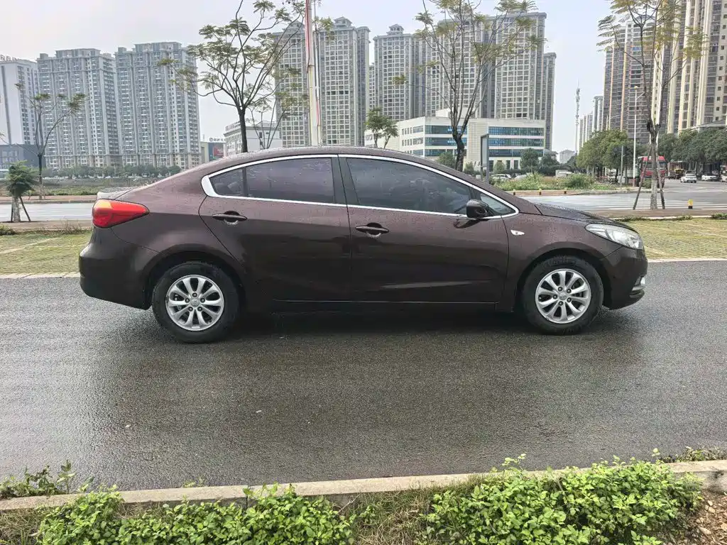 Kia K3 2015