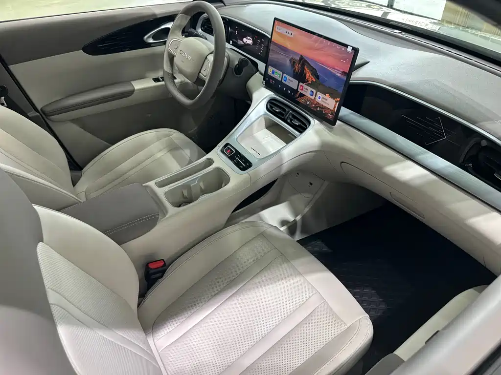 Geely Galaxy Starwish 2026 — фото 20
