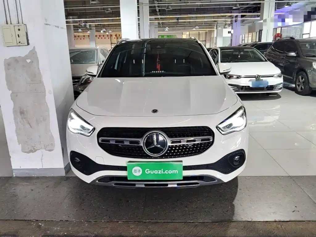 Mercedes-Benz GLA 2023