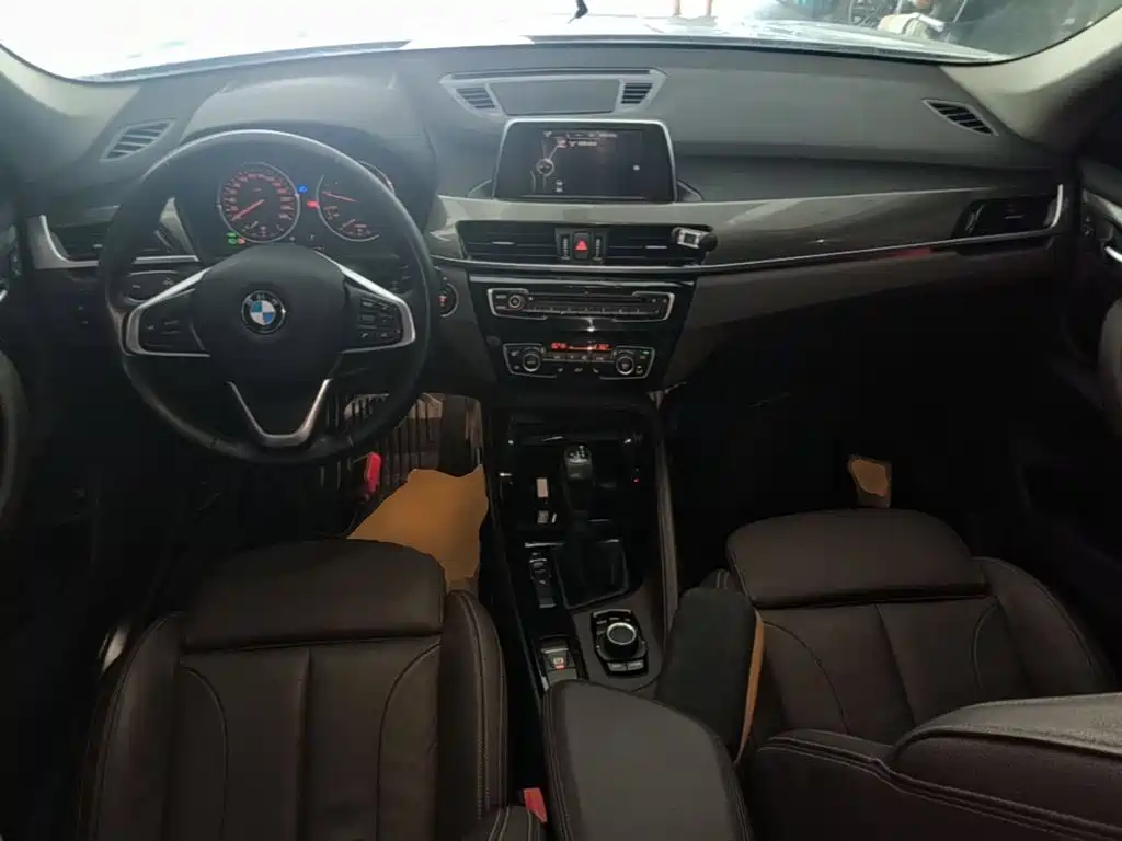 BMW X1 2017 — фото 10