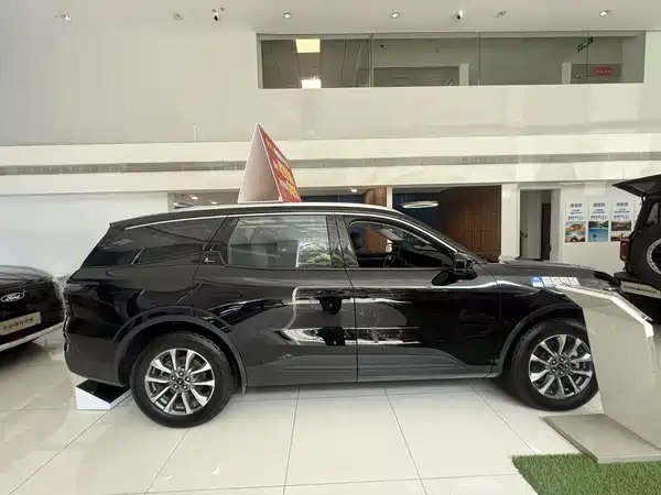Ford Edge 2026
