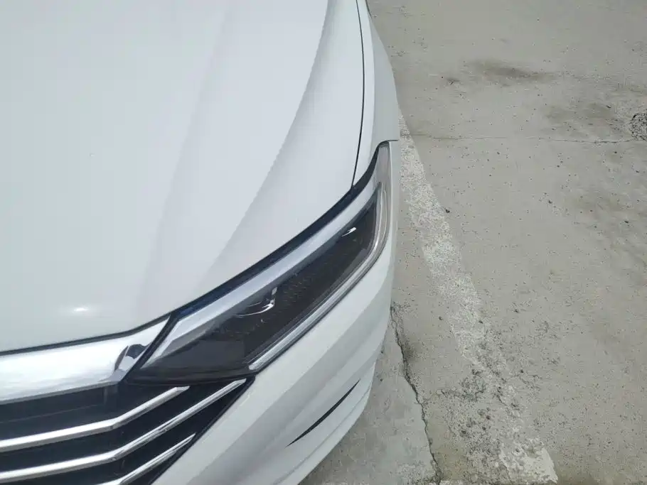Volkswagen Sagitar 2021