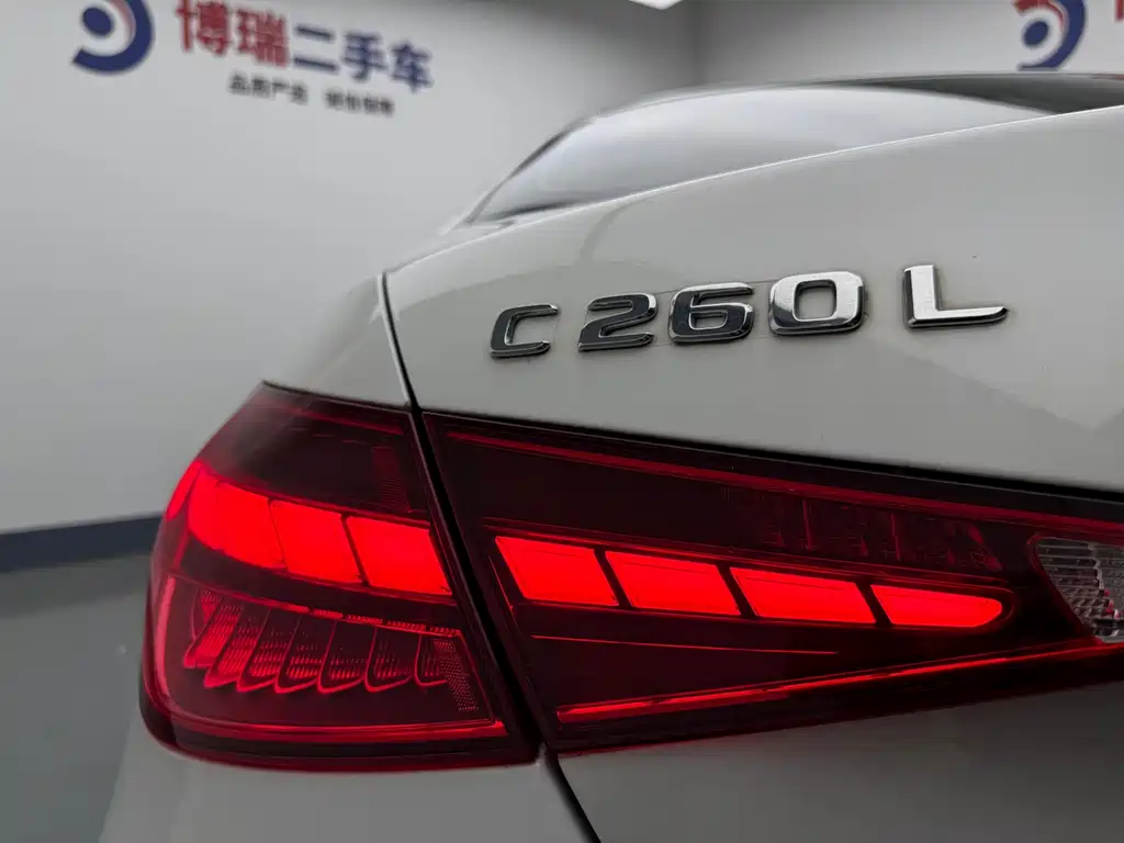 Mercedes-Benz C-Class 2023 — фото 35