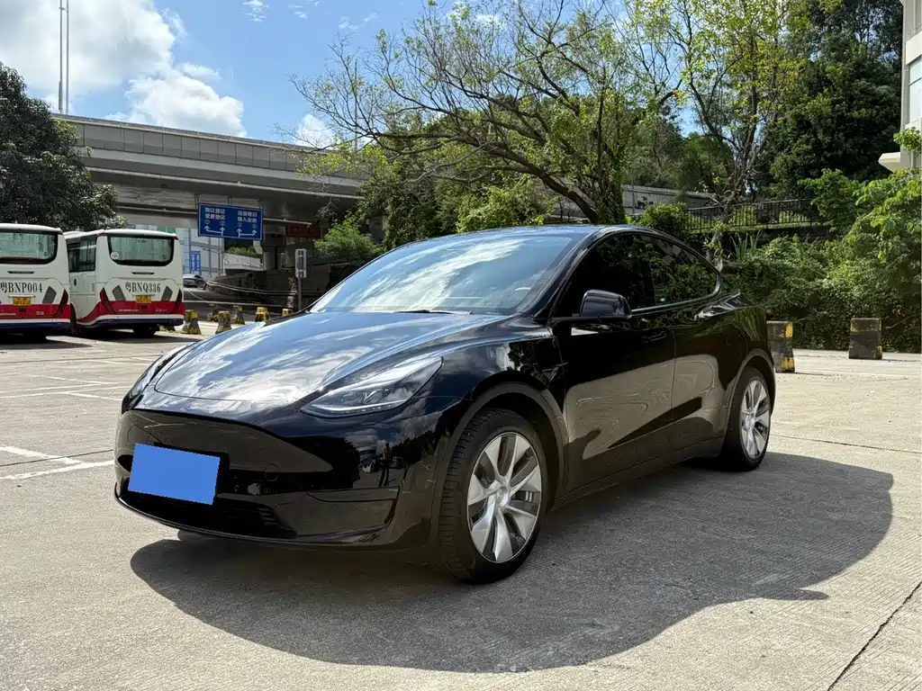 Tesla Model Y 2022 — фото 1