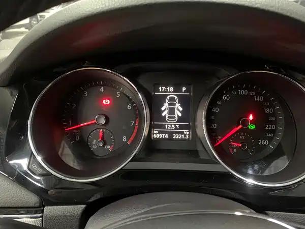 Volkswagen Sagitar 2018