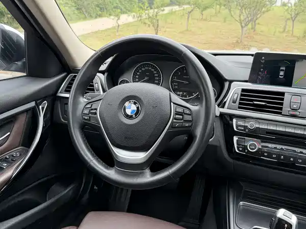 BMW 3 Series 2019