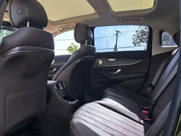 Mercedes-Benz E-Class 2023