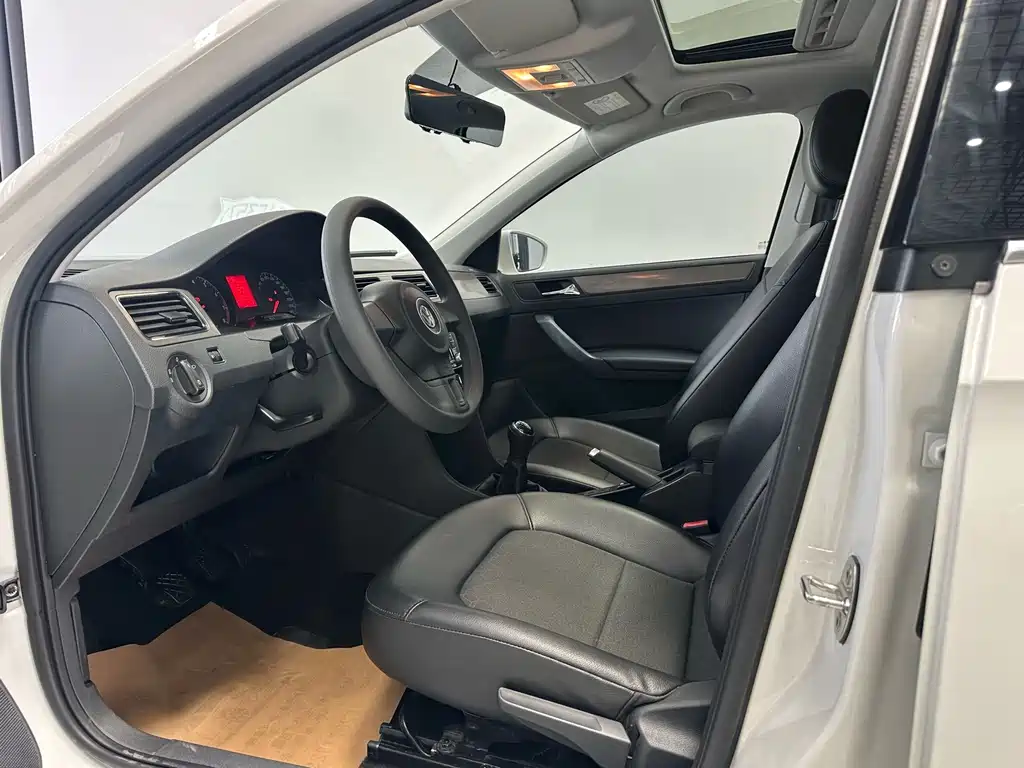 Volkswagen Santana 2016