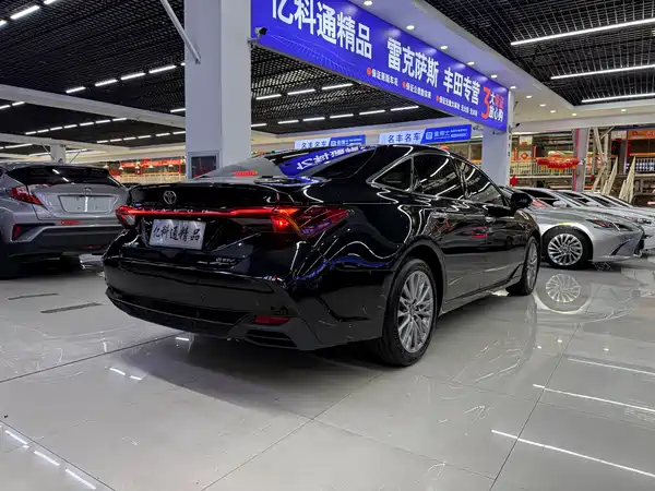 Toyota Avalon 2025