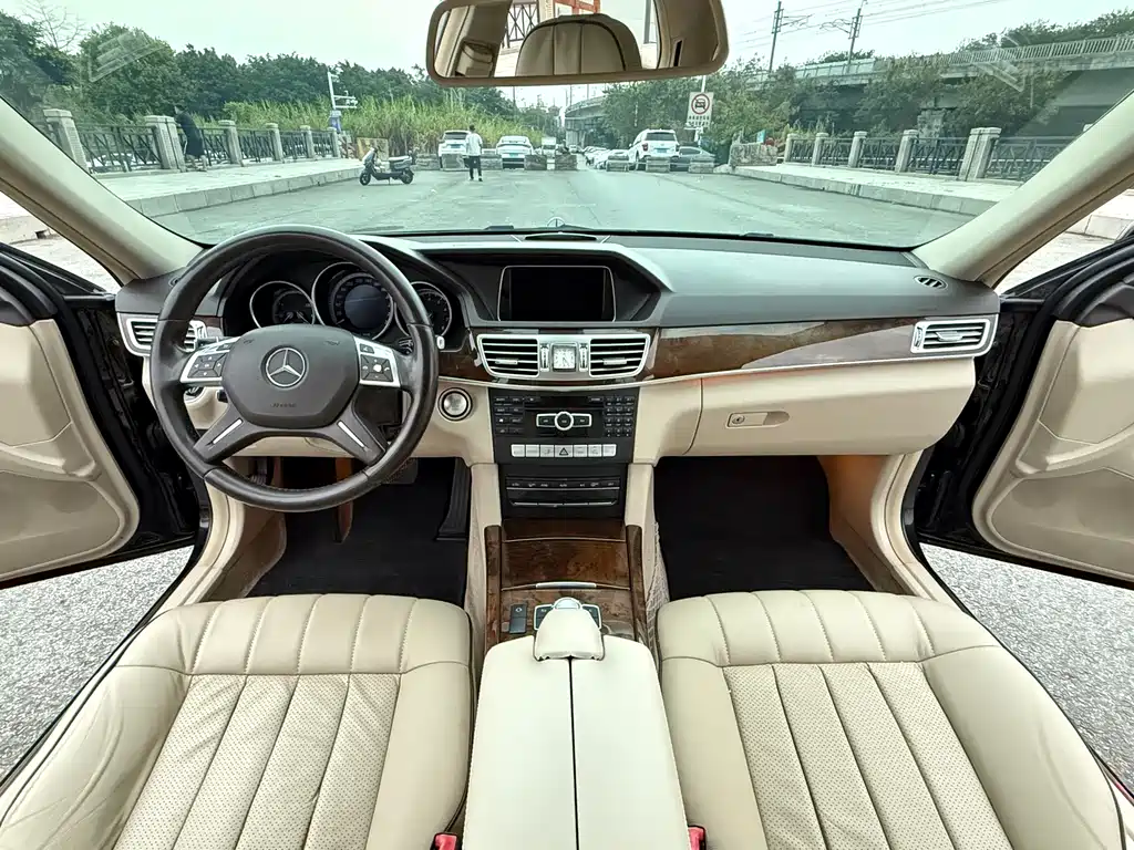 Mercedes-Benz E-Class 2015 — фото 6