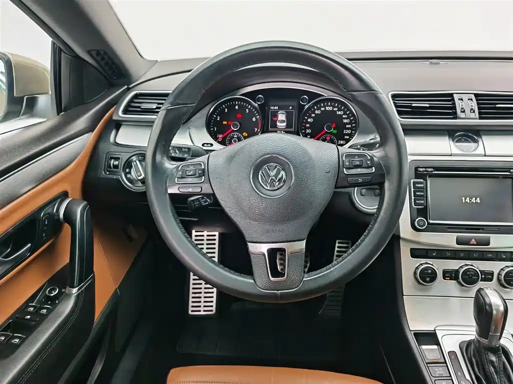 Volkswagen CC 2015 — фото 11