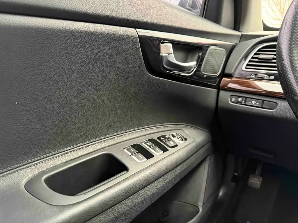 Kia K4 2015 — фото 12