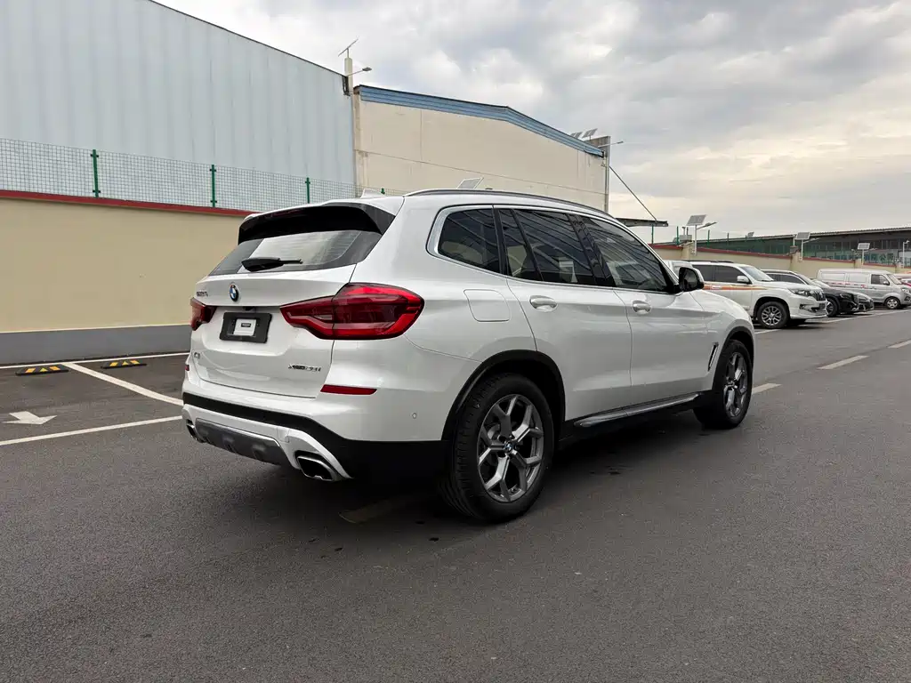 BMW X3 2021 — фото 14
