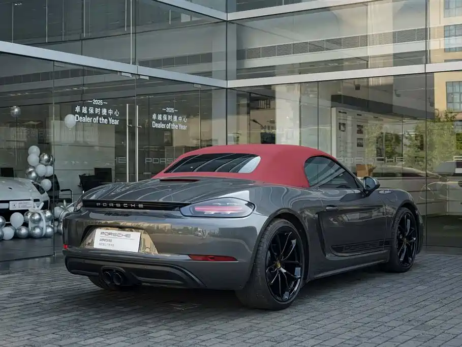 Porsche 718 2025 — фото 14