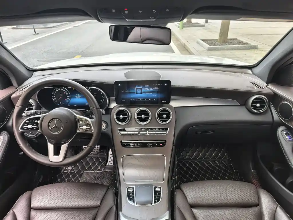 Mercedes-Benz GLC 2020 — фото 13