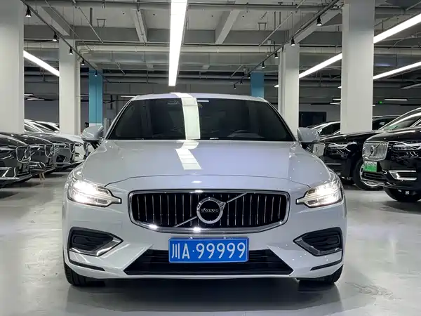 Volvo S60 2021