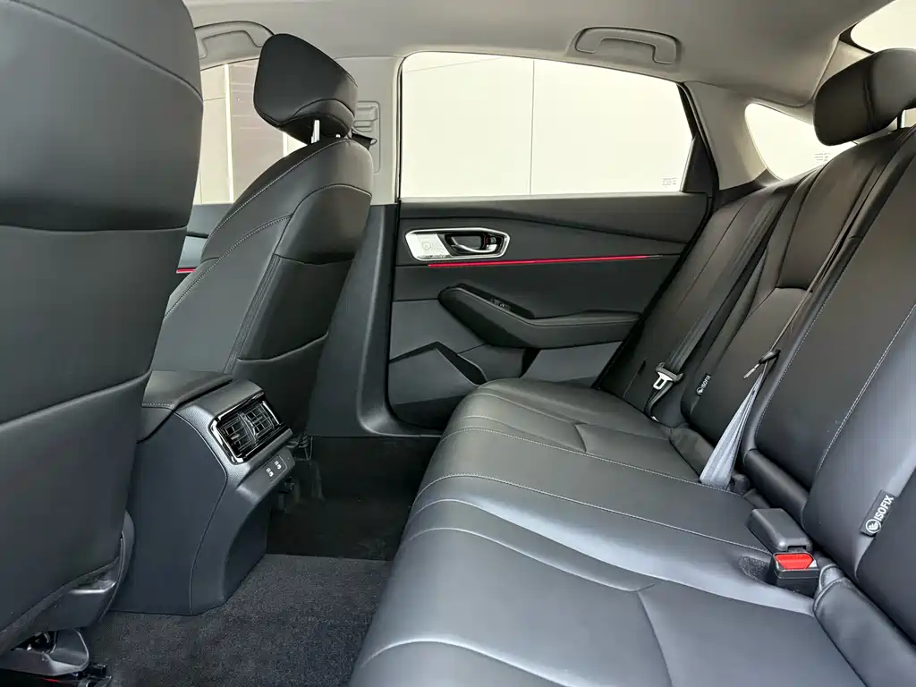 Honda Accord 2025 — фото 11