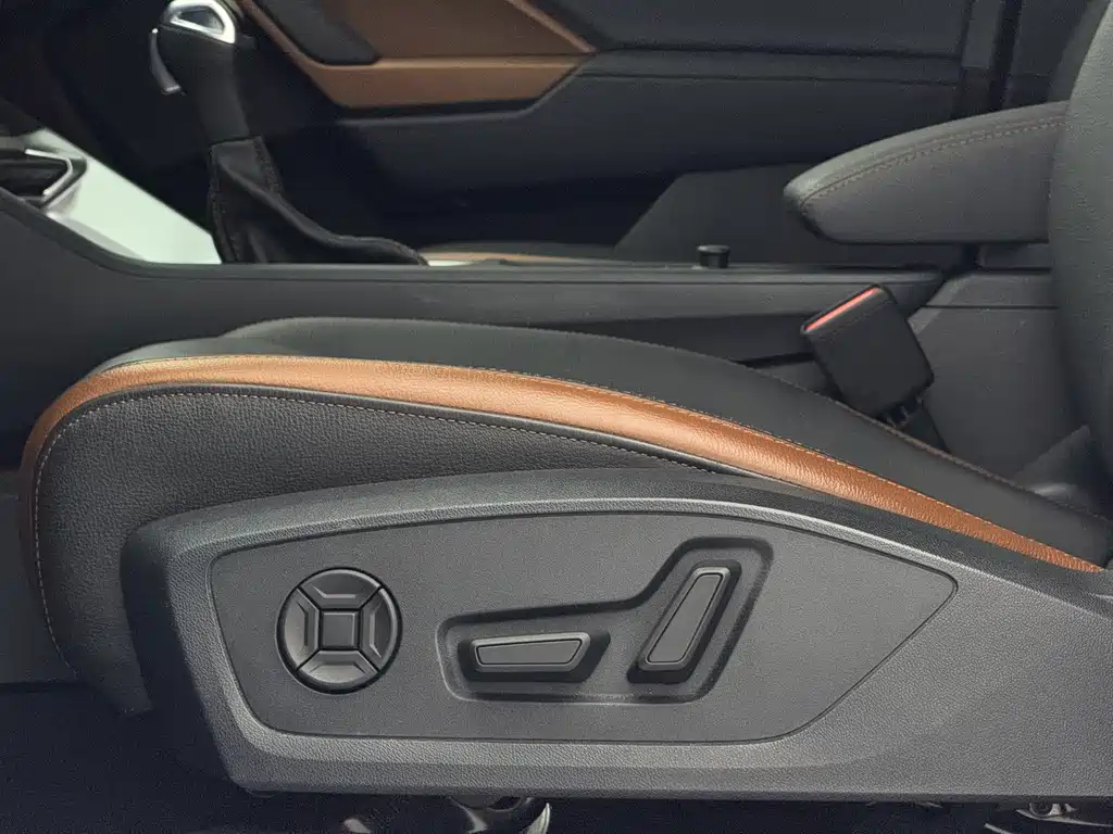 Audi Q3 2021 — фото 19
