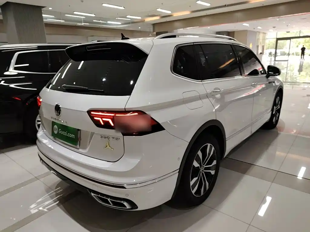Volkswagen Tiguan L 2022