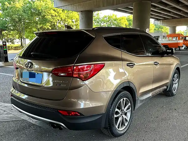 Hyundai Santa Fe 2013