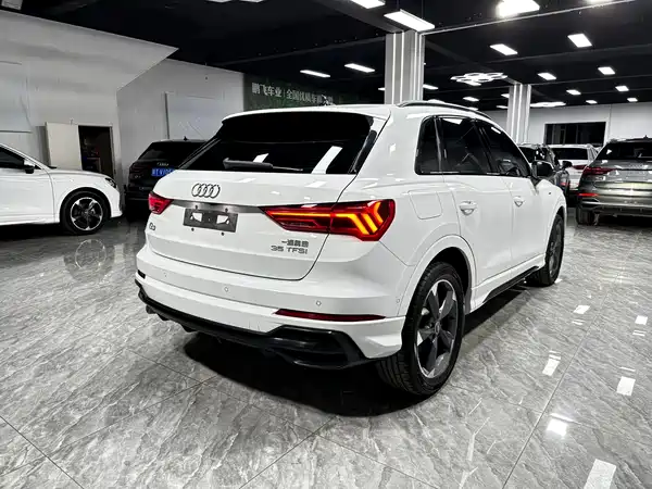Audi Q3 2022