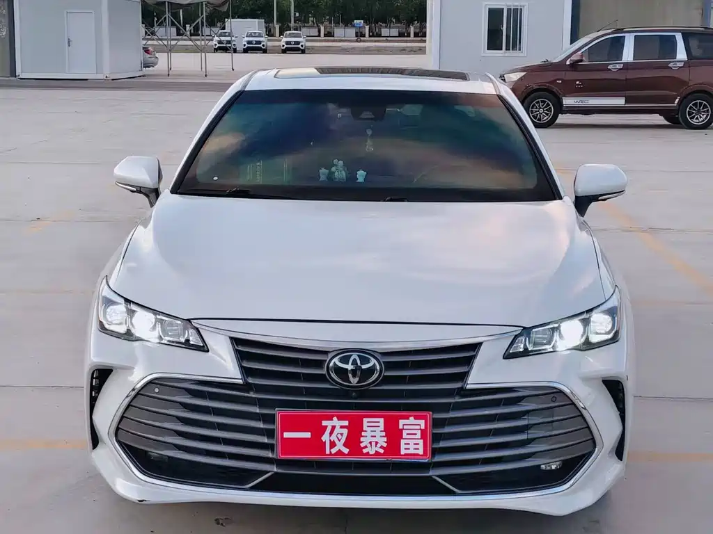 Toyota Avalon 2020 — фото 2