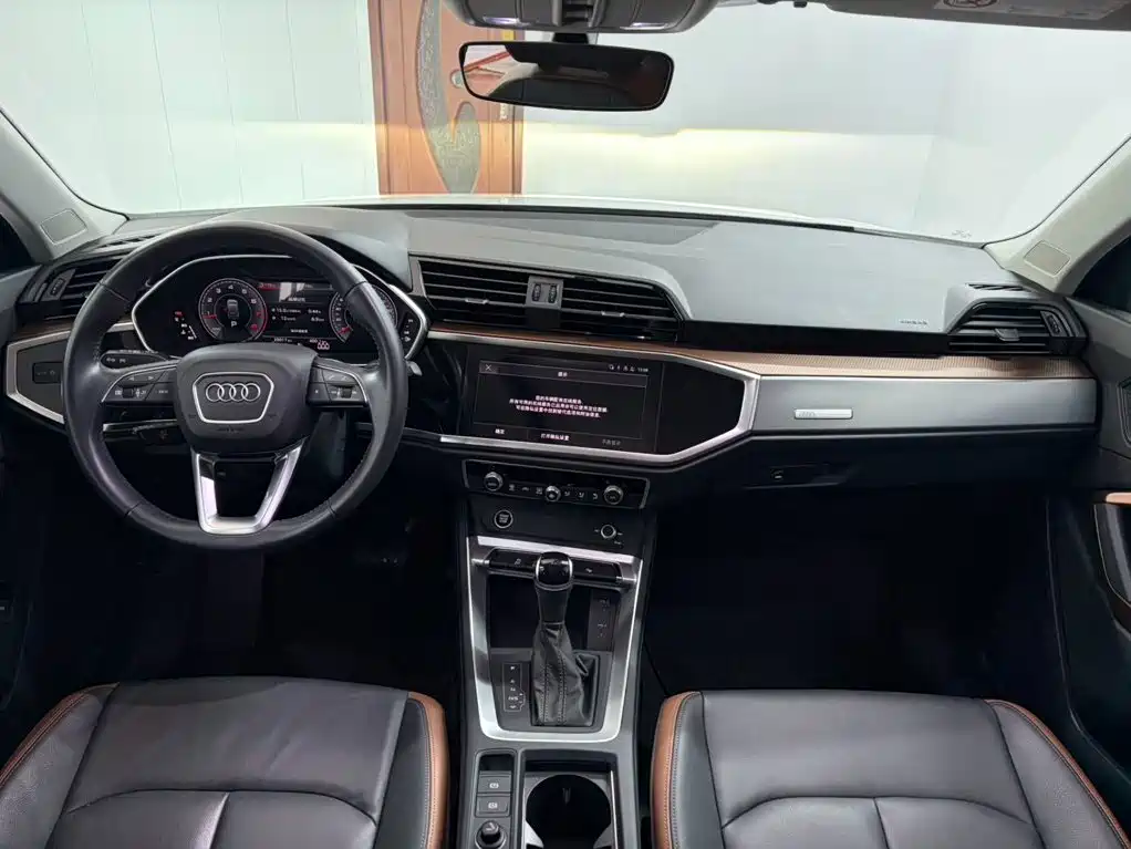 Audi Q3 2022 — фото 15