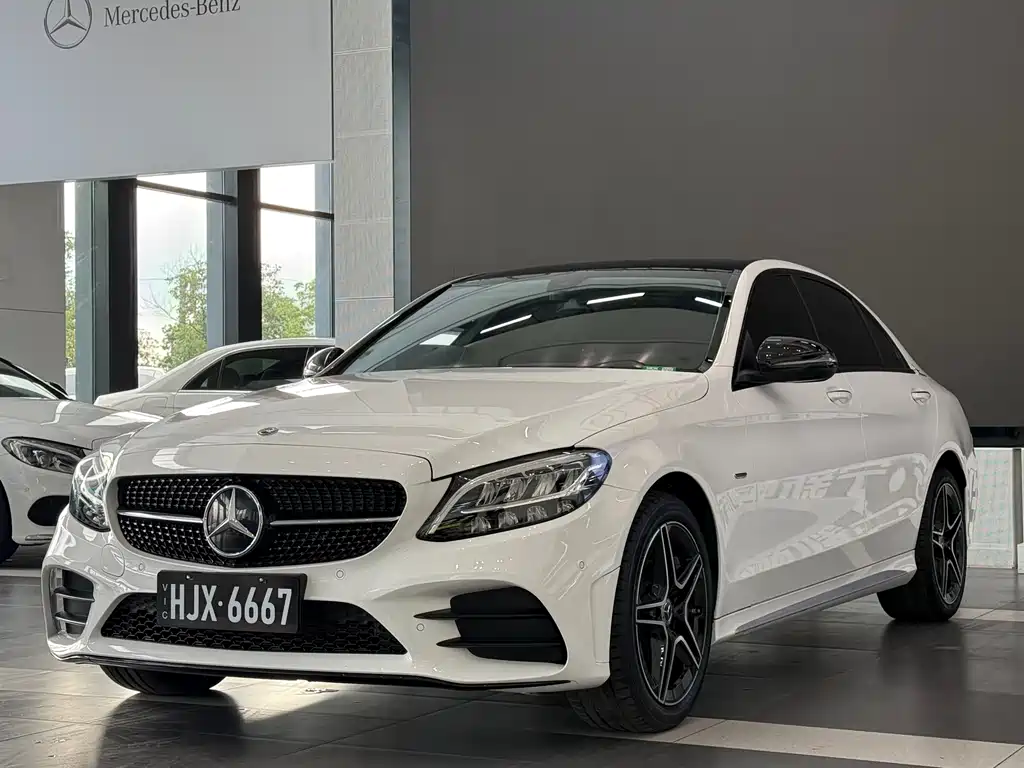 Mercedes-Benz C-Class 2021