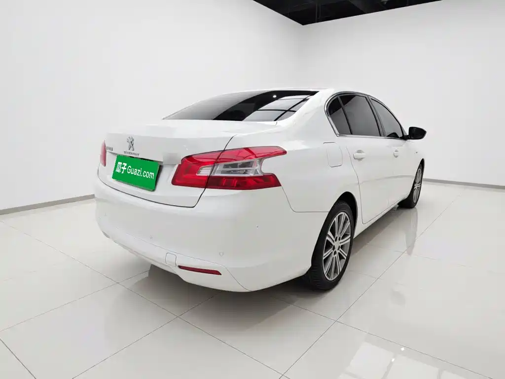 Peugeot 408 2016