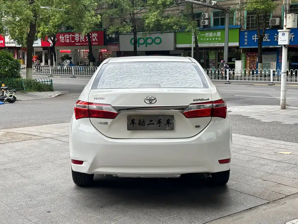Toyota Corolla 2015 — фото 8