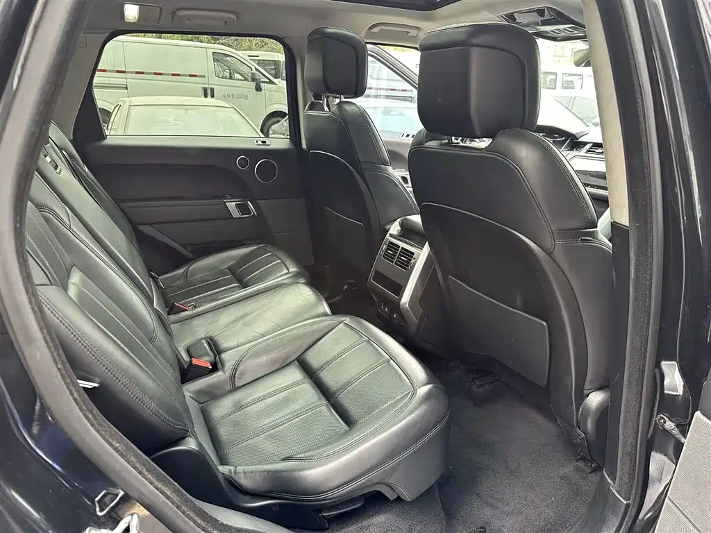 Land Rover Sport 2019 — фото 14