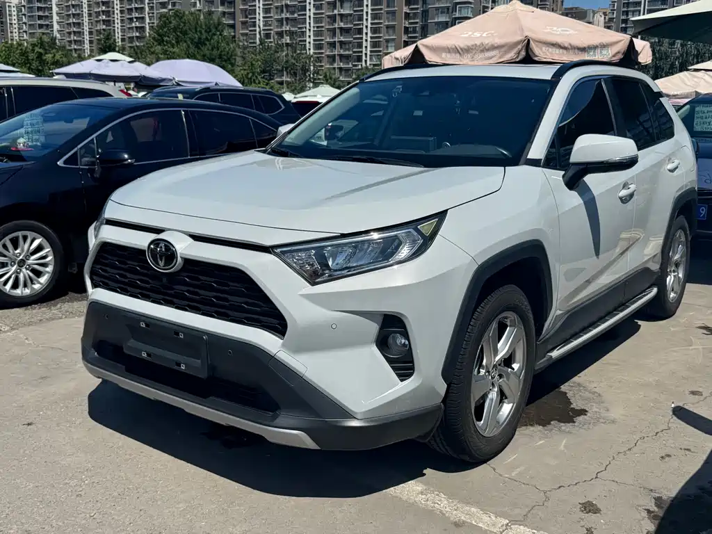 Toyota RAV4 2021