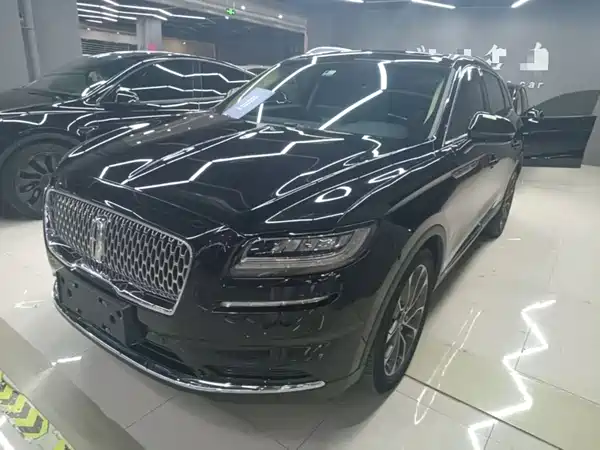 Lincoln Nautilus 2021
