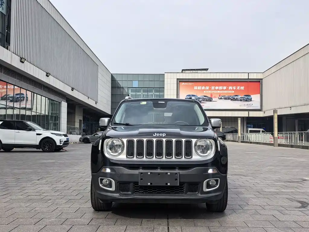 Jeep Renegade 2019 — фото 2